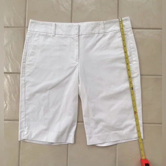 Ann Taylor - Devin Fit White Shorts - US Size 8 - Picture 3 of 7